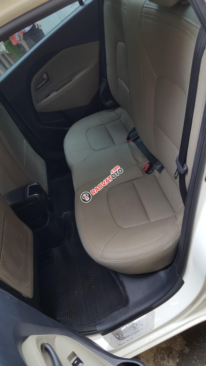 Cần bán xe Kia Rio 2016 số tự động, màu trắng, nhập Korea nguyên chiếc-3