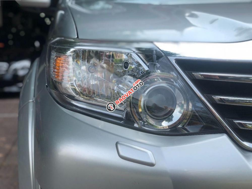 Bán Toyota Fortuner 2.7V 4x4 AT 2014, màu bạc  -7