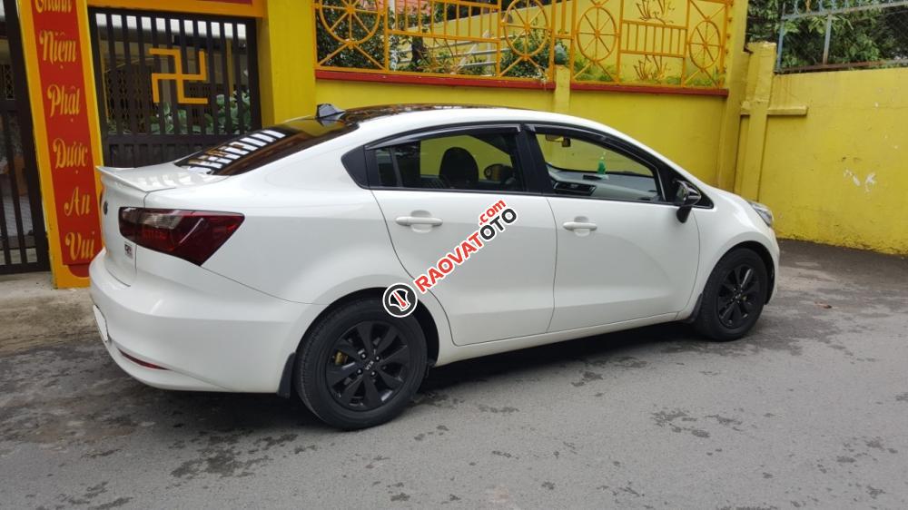 Cần bán xe Kia Rio 2016 số tự động, màu trắng, nhập Korea nguyên chiếc-1