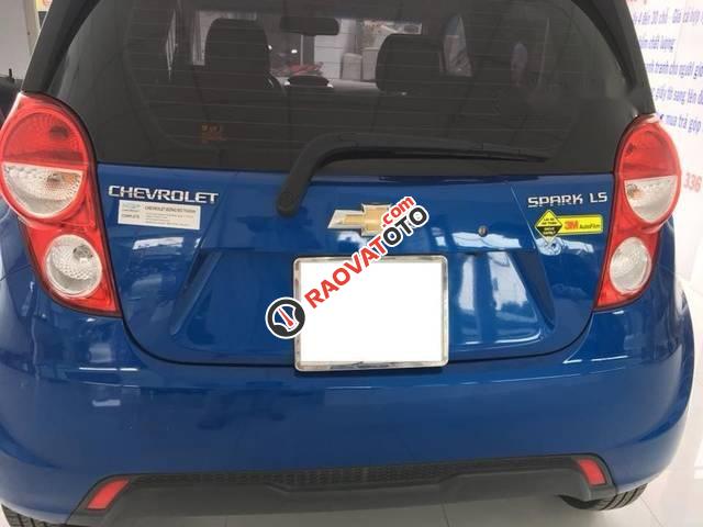 Bán ô tô Chevrolet Spark LS sản xuất năm 2017, màu xanh lam-3