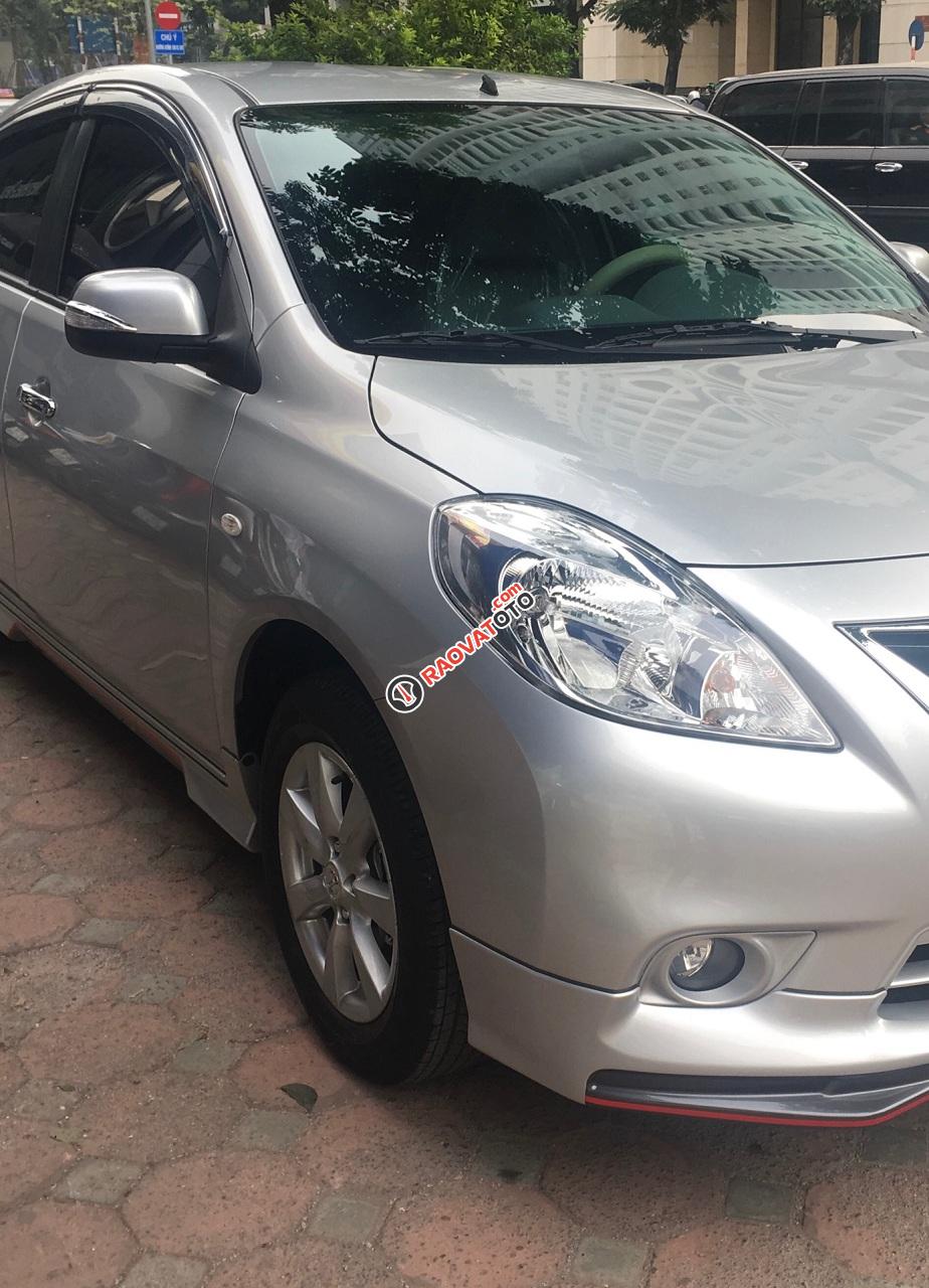 Cần bán xe Nissan Sunny 1.5AT 2017 màu bạc, xe nhà ít sử dụng-4