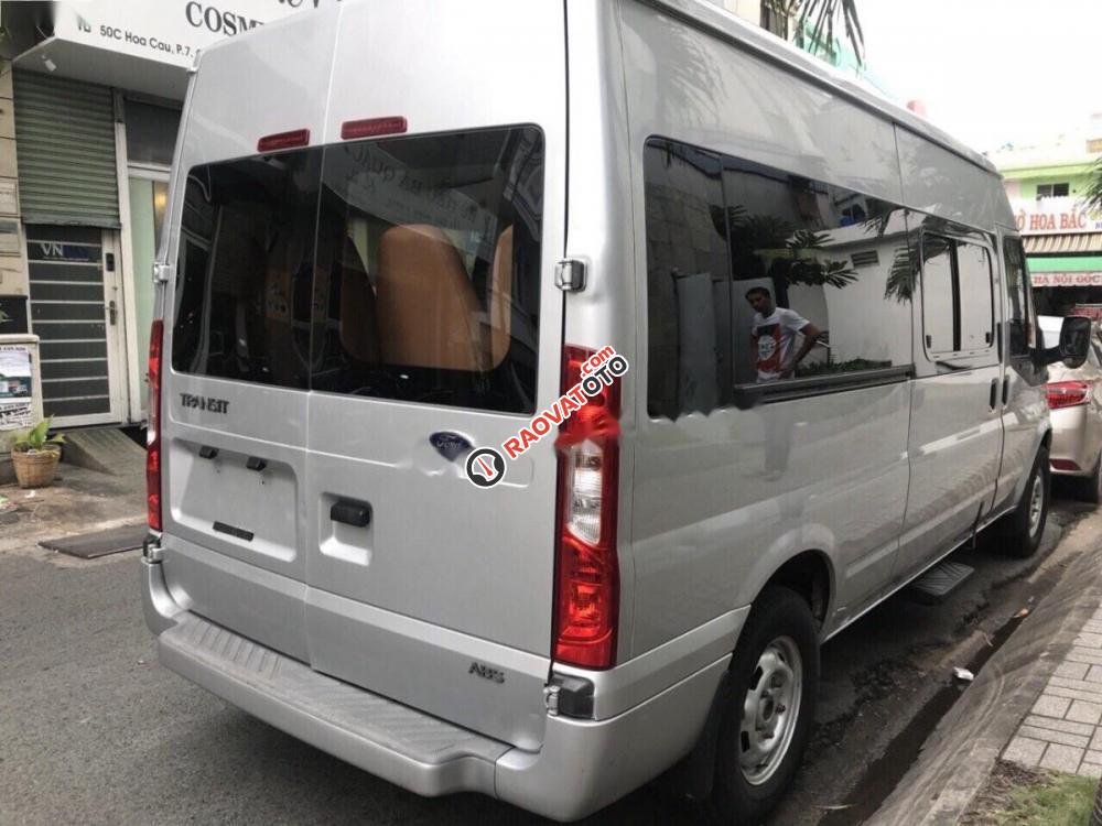 Cần bán gấp Ford Transit Medium năm 2015, màu bạc như mới-4