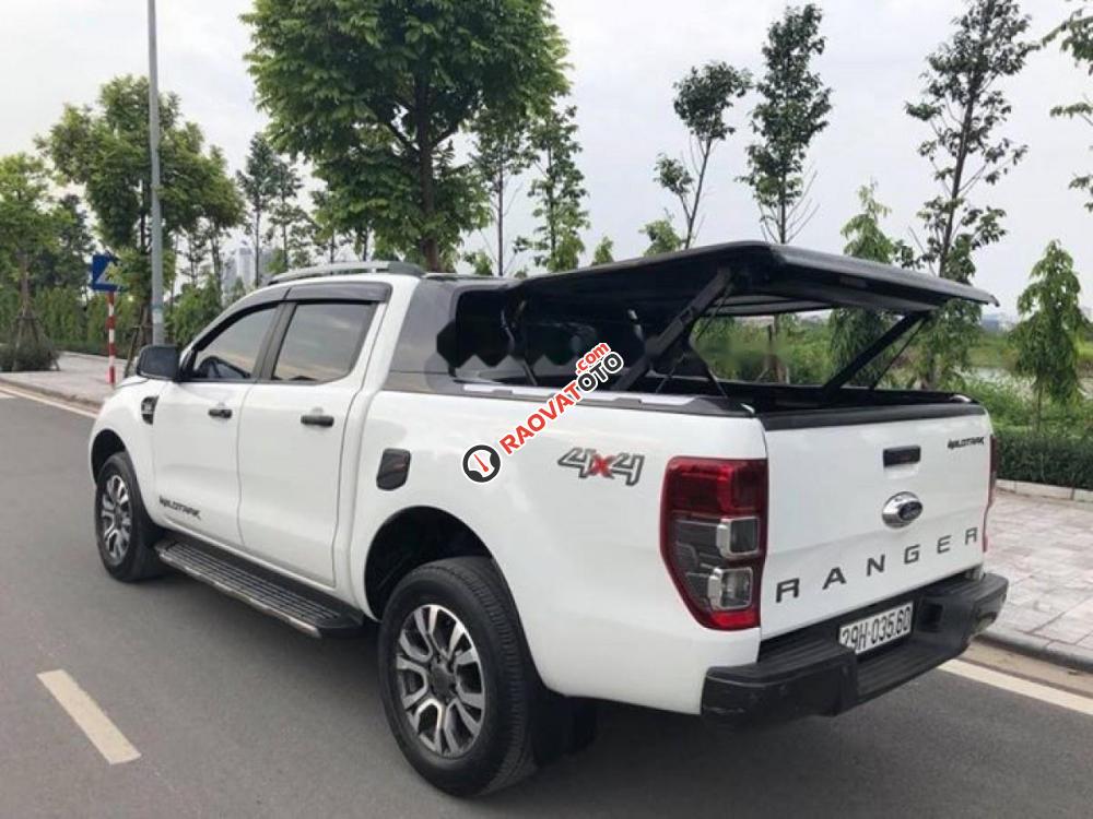 Xe Ford Ranger Wildtrack đời 2016, màu trắng, xe nhập
-4
