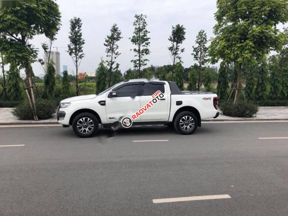 Xe Ford Ranger Wildtrack đời 2016, màu trắng, xe nhập
-6