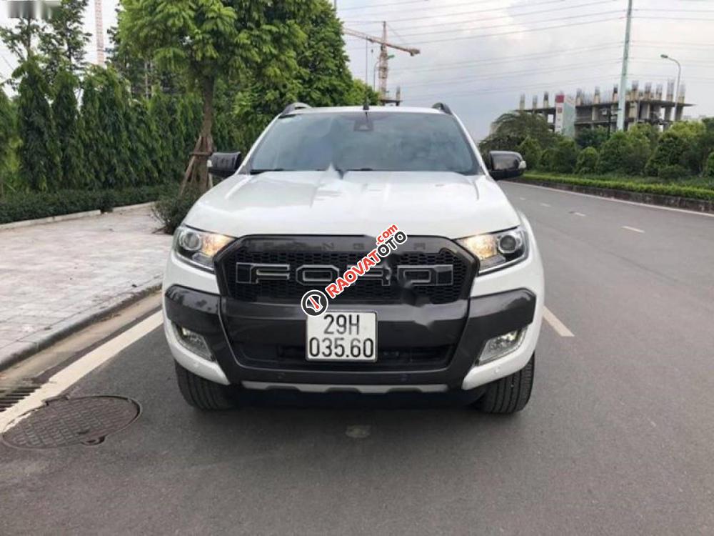 Xe Ford Ranger Wildtrack đời 2016, màu trắng, xe nhập
-0