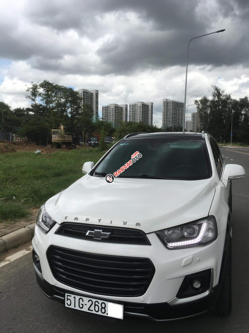 Cần bán gấp Chevrolet Captiva Revv 2.4 2017, màu trắng, giá chỉ 780 triệu-0