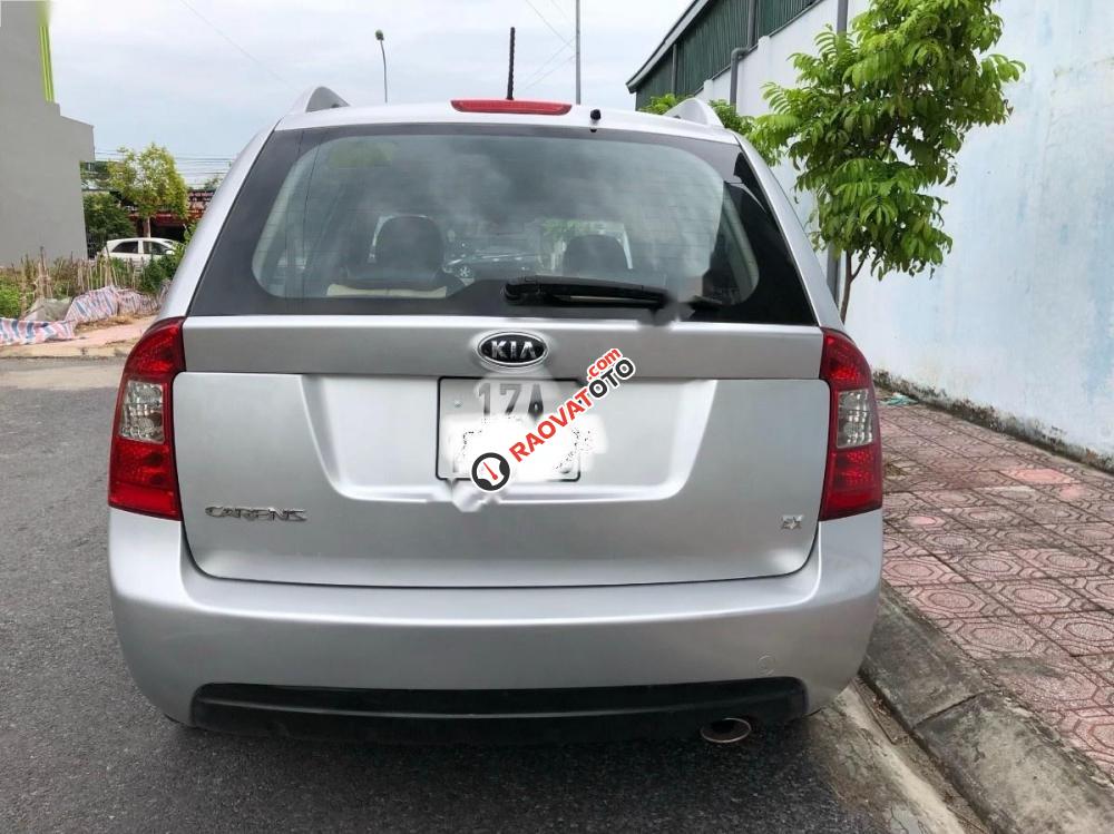 Bán ô tô Kia Carens 2.0 EX MT 2016, màu bạc  -9