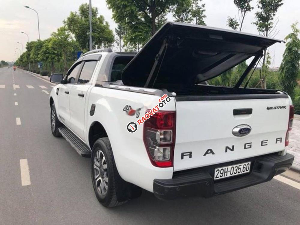 Xe Ford Ranger Wildtrack đời 2016, màu trắng, xe nhập
-3