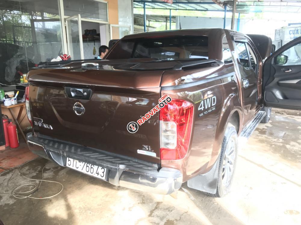 Bán tải Nissan Navara SL máy dầu, số sàn, 2 cầu điện, nhập Thái Lan 2016, biển Sài Gòn, màu cà phê nâu-4