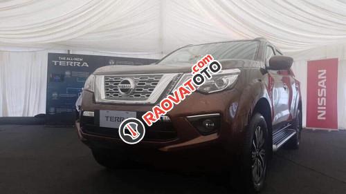 Bán xe Nissan Terrano 2.5 AT sản xuất 2018, giá tốt-0