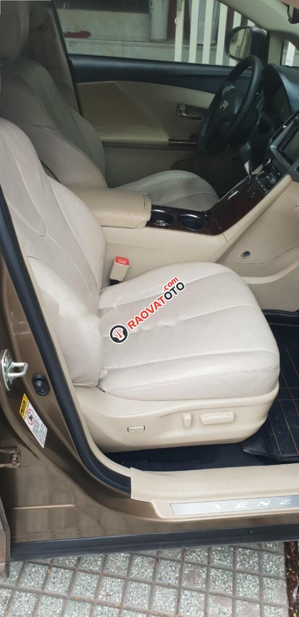 Bán Toyota Venza 2.7 năm sản xuất 2010, màu vàng, nhập khẩu-5