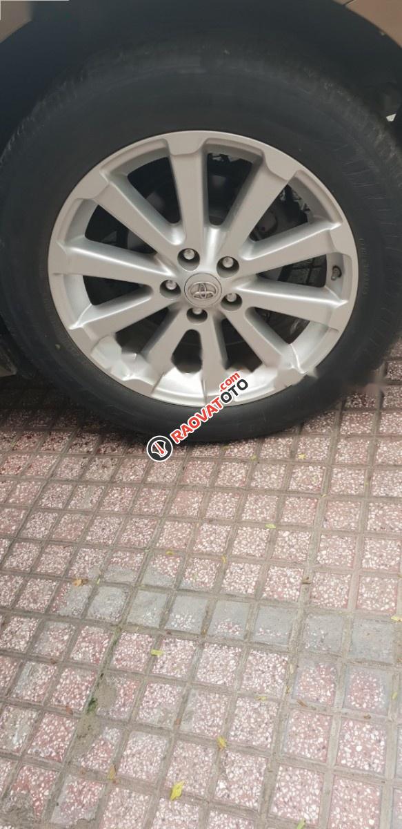 Bán Toyota Venza 2.7 năm sản xuất 2010, màu vàng, nhập khẩu-2