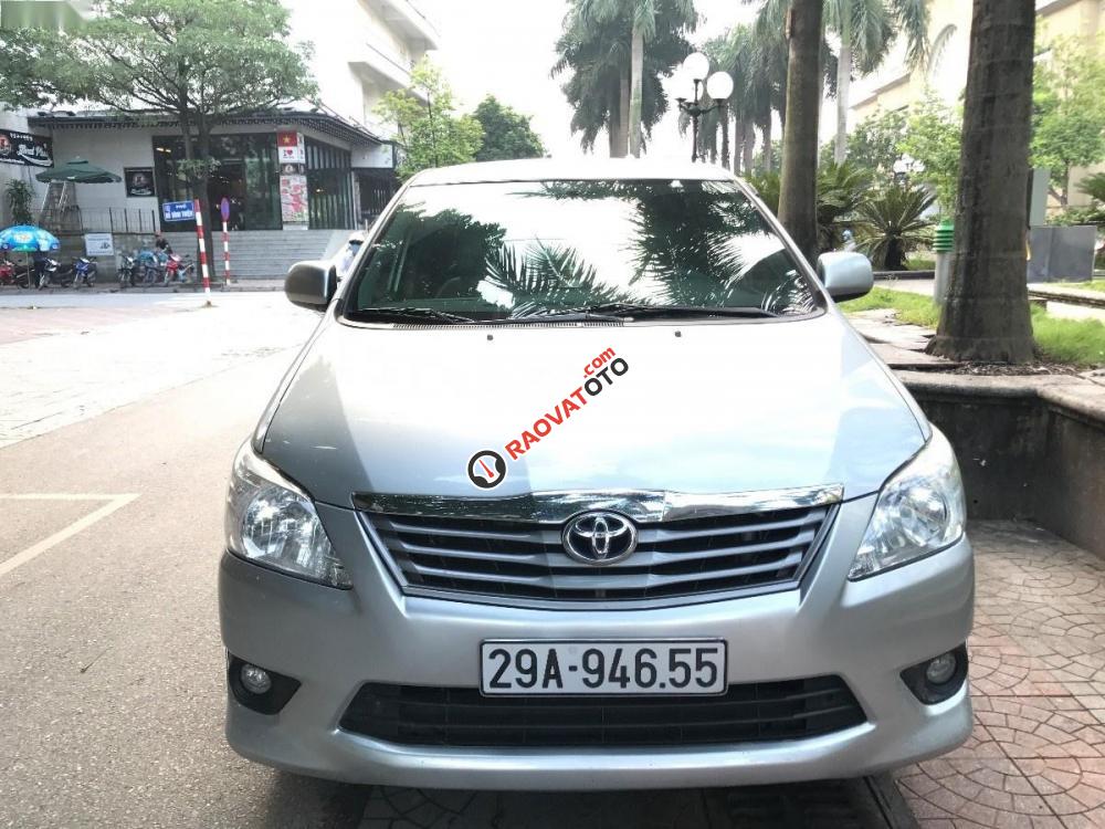 Bán Innova G 2.0MT, xe cực chất, sản xuất 2013, tên tư nhân chính chủ, biển HN, màu bạc-0