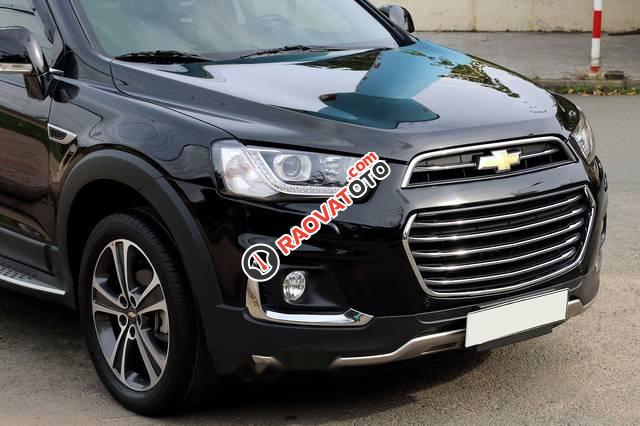 Bán Chevrolet Captiva LTZ Revv sản xuất năm 2016, màu đen, đúng 28.000 km-0