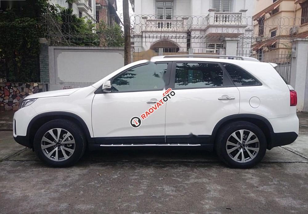 Cần bán xe Kia Sorento GAT đời 2015, màu trắng-0