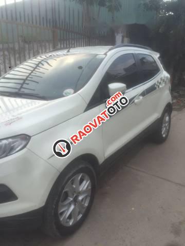 Cần bán lại xe Ford EcoSport 1.5 MT 2016, màu trắng, còn bảo hành tại hãng-2