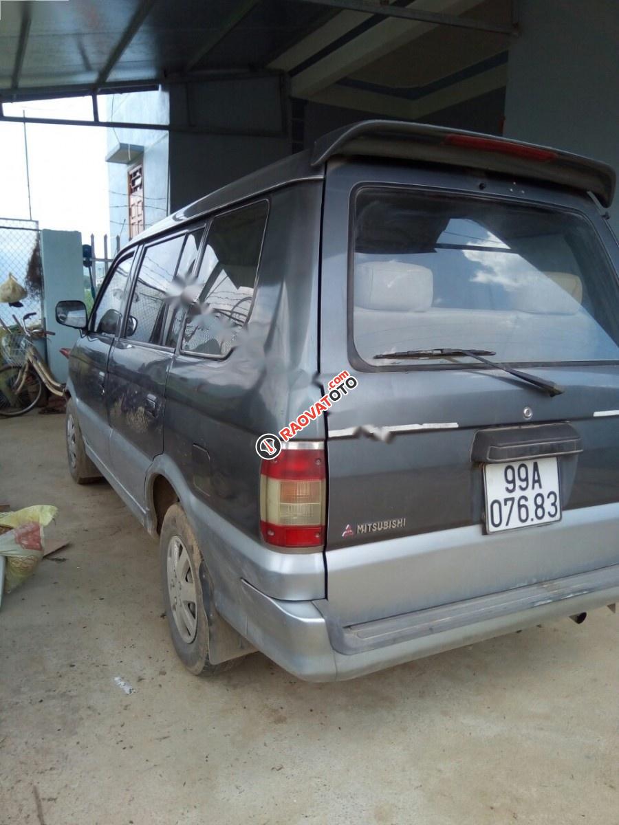 Bán xe Mitsubishi Jolie sản xuất 2001 màu xám bạc, số sàn-1