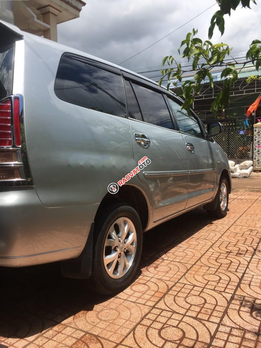 Cần bán Toyota Innova G xịn 2006, xe gia đình sử dụng không kinh doanh-3