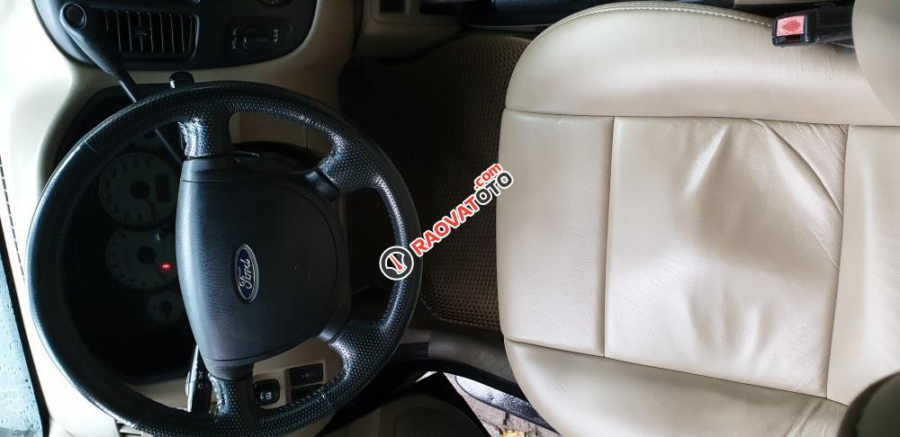 Cần bán xe Ford Escape 3.0, đăng ký 6/2005, màu đen, xe gia đình đi kỹ-10