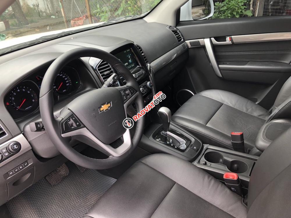 Bán Chevrolet Captiva LTZ Revv năm 2016, màu trắng-6