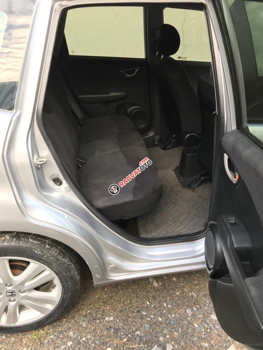 Bán Honda FIT, xe chính chủ 100%, giấy tờ đầy đủ, sản xuất năm 2009-3