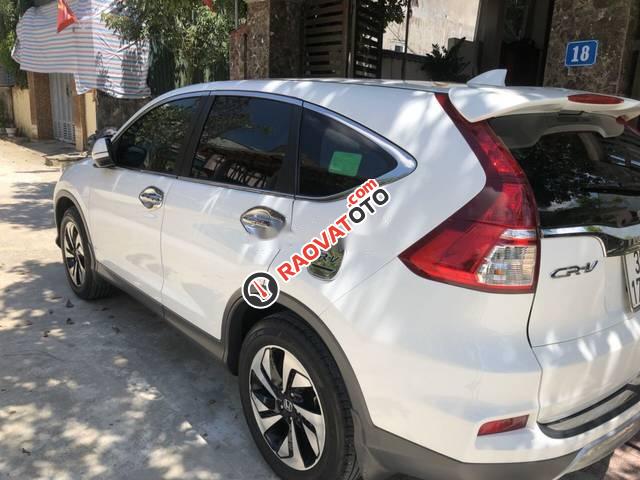 Cần bán xe Honda CR V 2.4 đời 2017, màu trắng-0