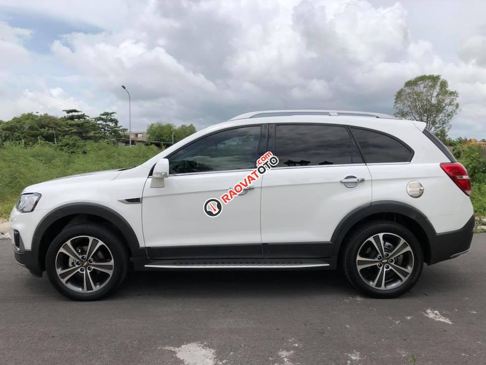 Bán Chevrolet Captiva LTZ Revv năm 2016, màu trắng-0