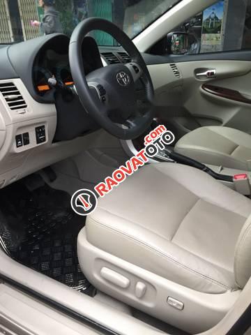 Bán xe Toyota Corolla altis 2.0V đời 2013, màu vàng như mới-0