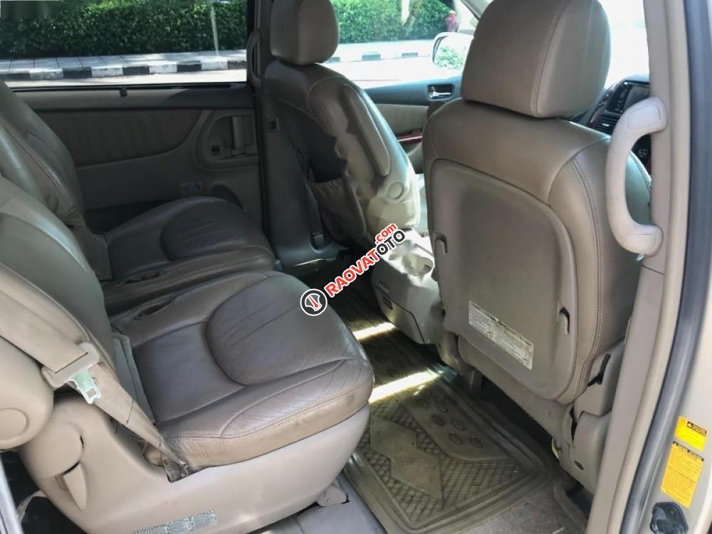 Bán xe Toyota Sienna XLE năm sản xuất 2004, xe nhập, giá chỉ 505 triệu-1