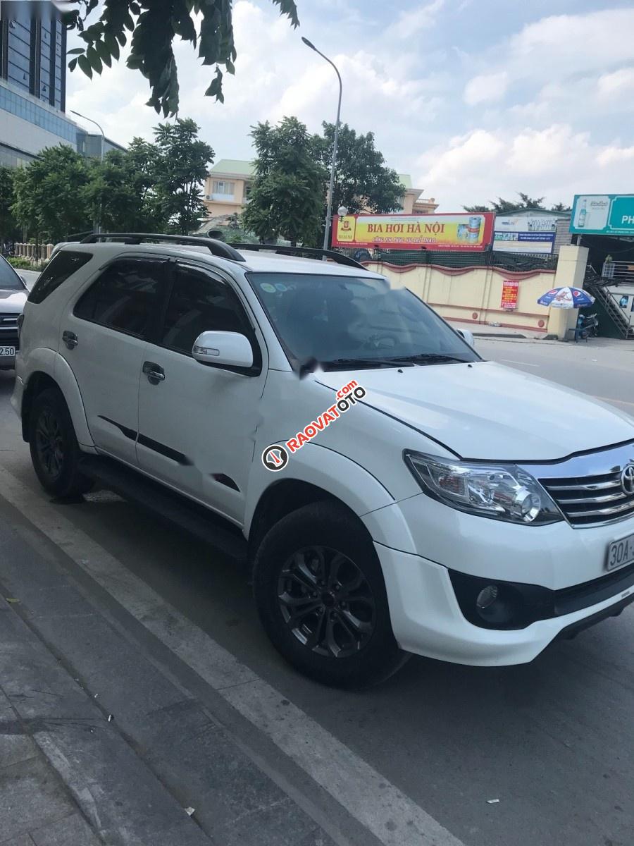 Cần bán gấp Toyota Fortuner TRD Sportivo 4x2 AT năm sản xuất 2014, màu trắng, 840 triệu-3