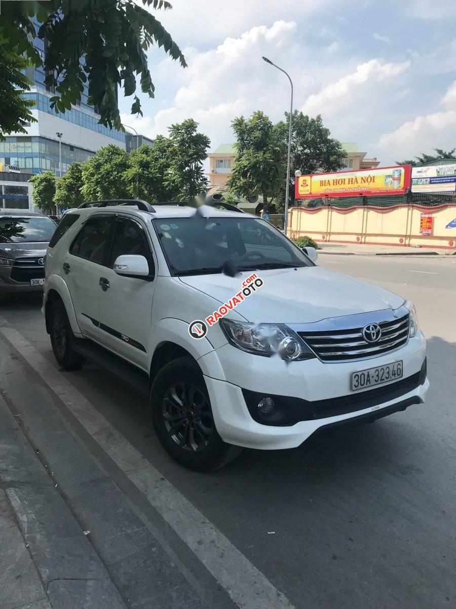 Cần bán gấp Toyota Fortuner TRD Sportivo 4x2 AT năm sản xuất 2014, màu trắng, 840 triệu-1