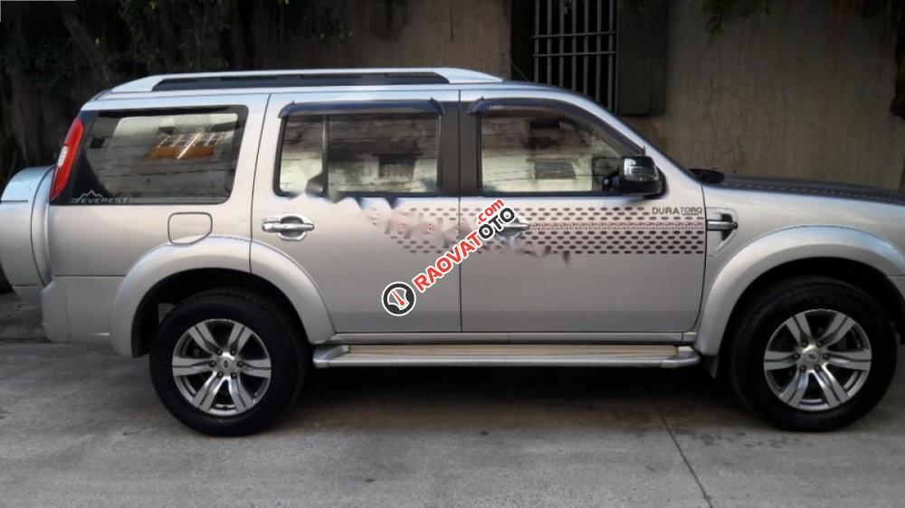 Cần bán lại xe Ford Everest 2.5 MT năm 2011, màu hồng-6
