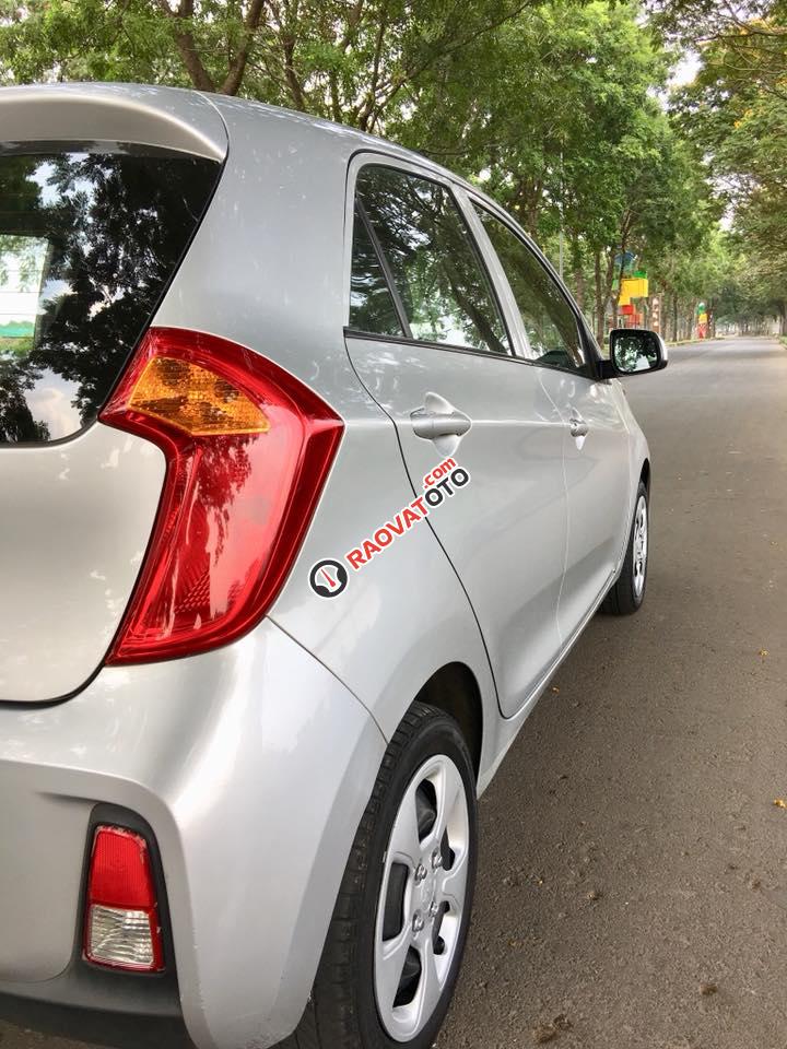 Lên 7 chỗ cần bán Kia Morning SX 2017, số sàn, máy 1.25-4