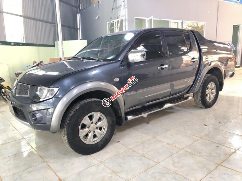 Bán Mitsubishi Triton GLS AT 2011, màu xám, nhập khẩu nguyên chiếc chính chủ-0