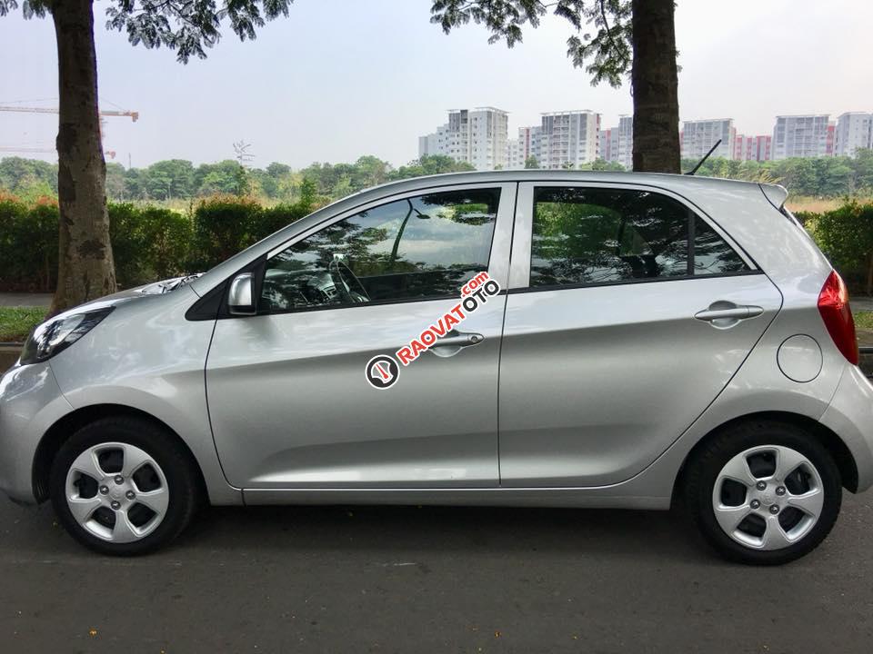 Lên 7 chỗ cần bán Kia Morning SX 2017, số sàn, máy 1.25-0