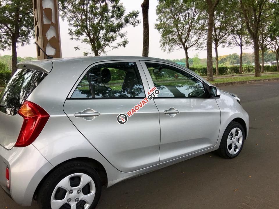 Lên 7 chỗ cần bán Kia Morning SX 2017, số sàn, máy 1.25-6