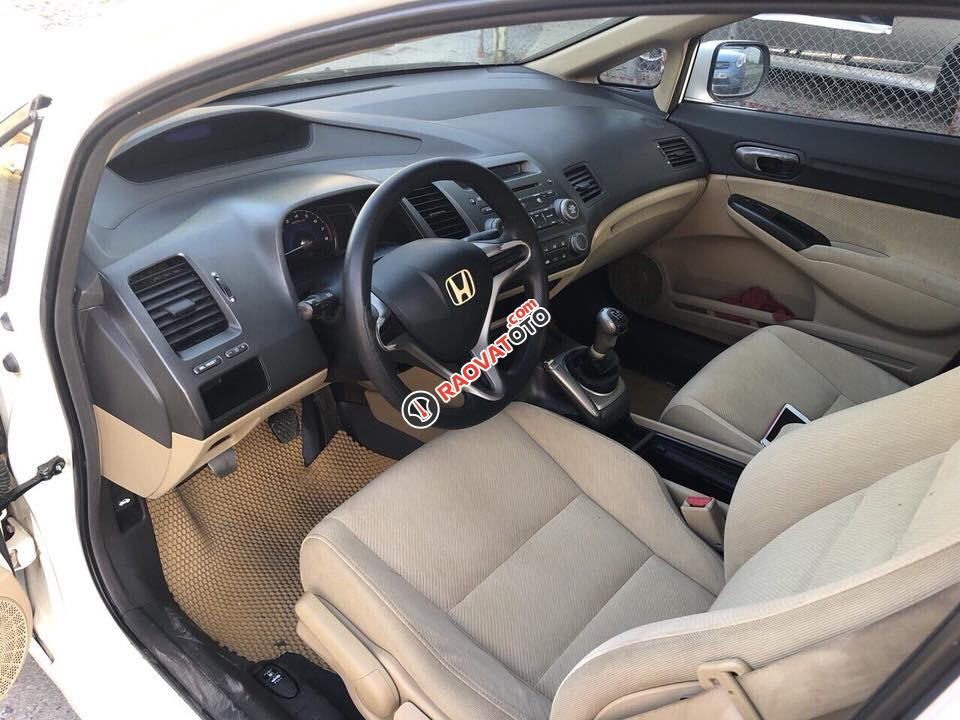 Bán xe Honda Civic đời 2011 màu trắng, giá tốt-5