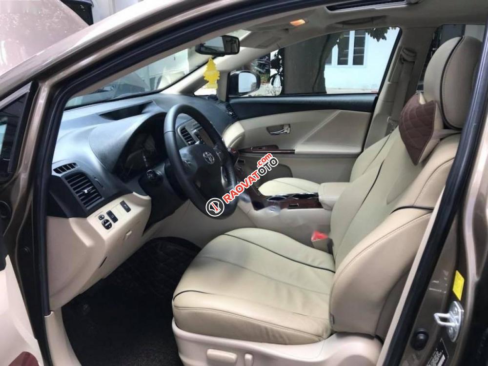 Xe Toyota Venza 2.7 năm 2010, màu nâu, nhập khẩu -0