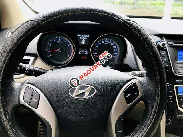 Bán Hyundai i30 đời 2014, màu trắng ít sử dụng, giá tốt-5