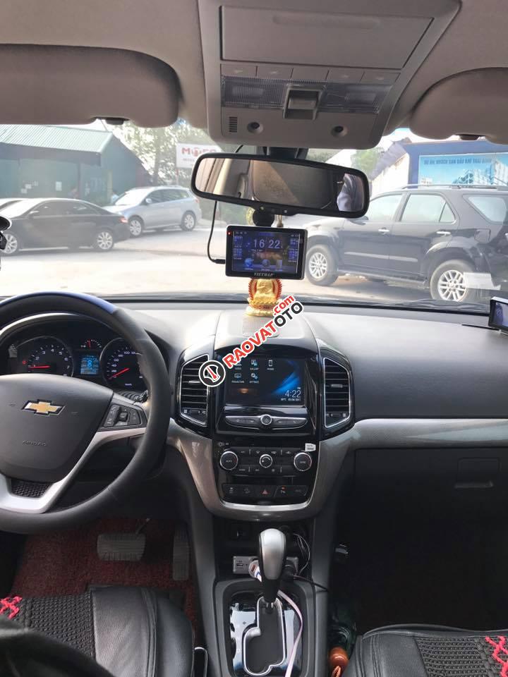 Bán Chevrolet Captiva đời 2016 bản LTZ số tự động, màu đen bóng bẩy-4