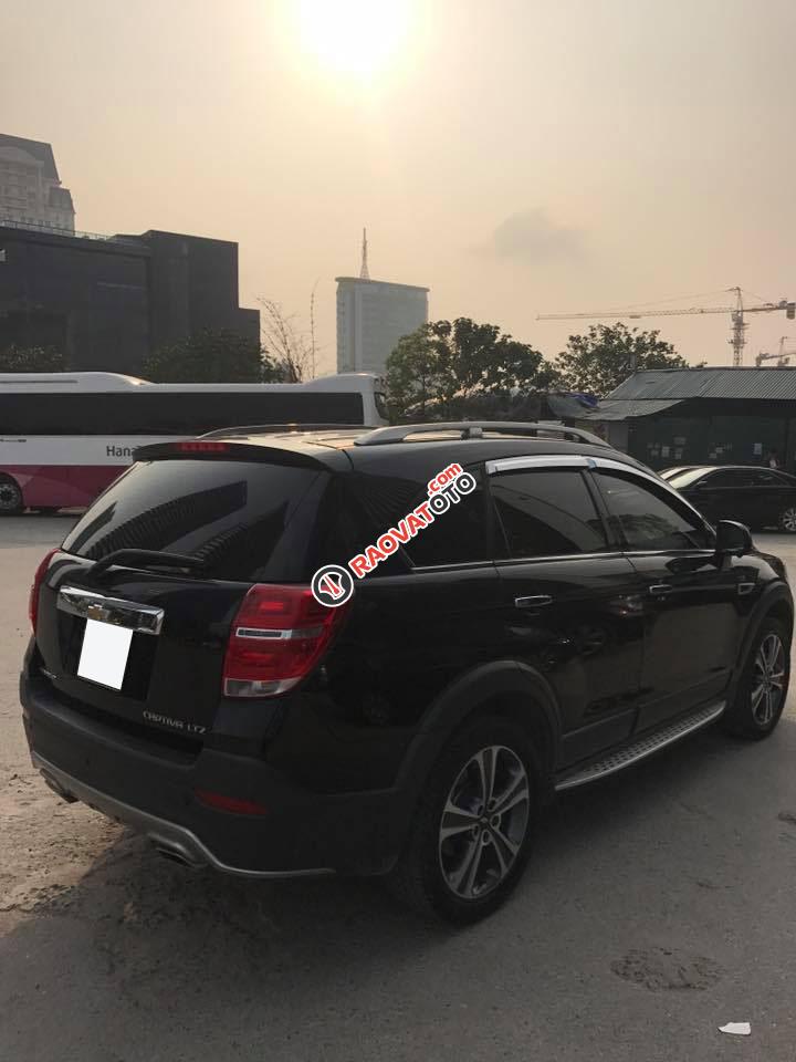 Bán Chevrolet Captiva đời 2016 bản LTZ số tự động, màu đen bóng bẩy-5