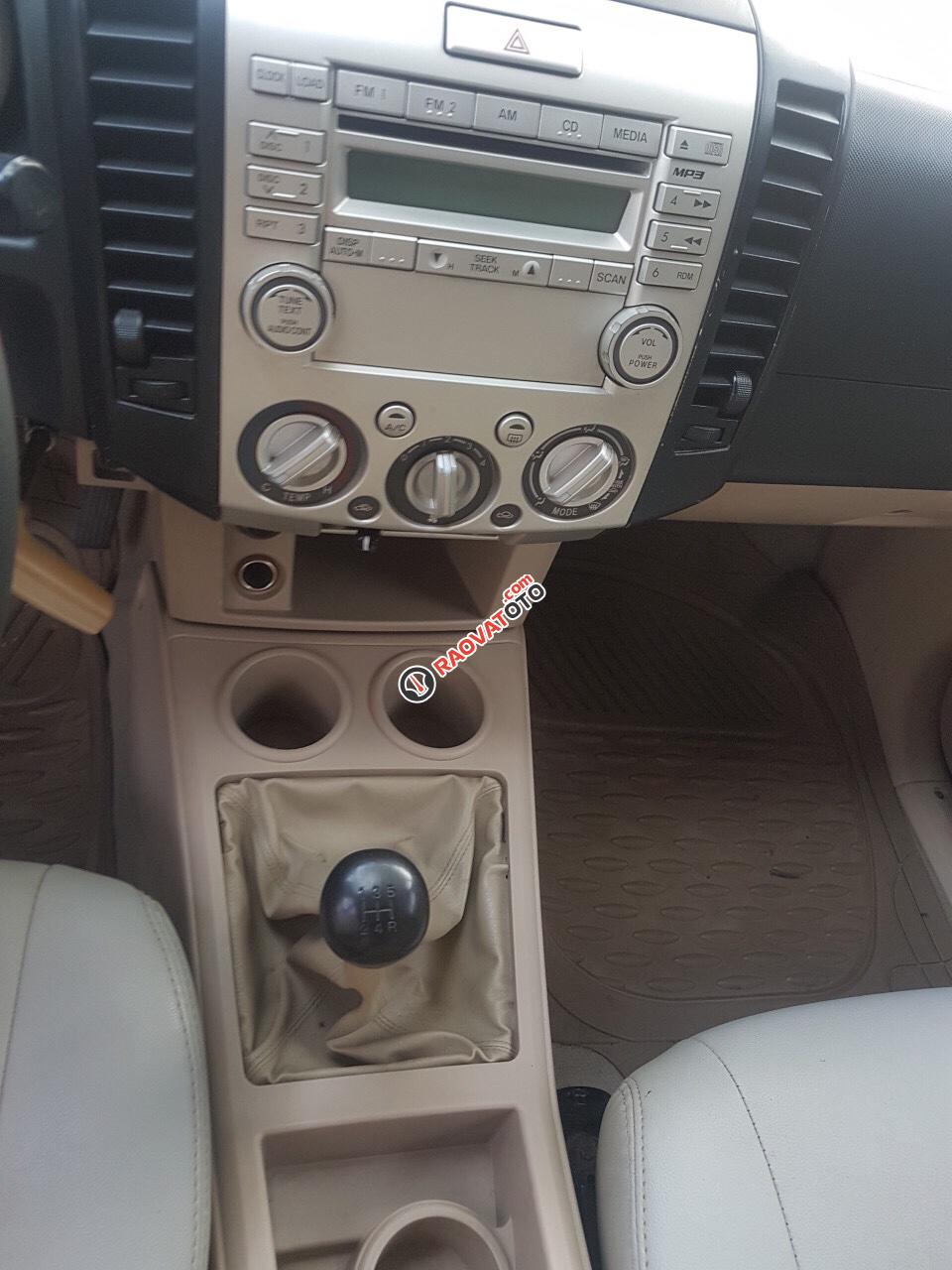 Bán ô tô Ford Everest 2.5 MT đời 2011, màu bạc, giá 500tr, xe không một lỗi nhỏ, LH 0974286009-2