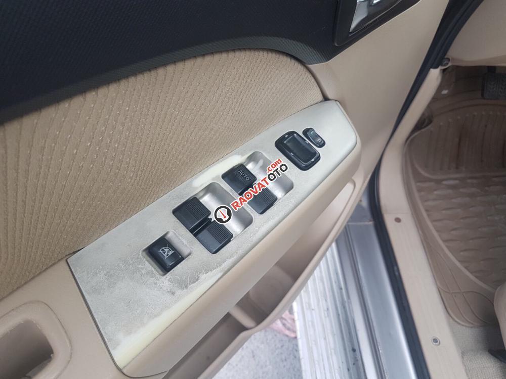 Bán ô tô Ford Everest 2.5 MT đời 2011, màu bạc, giá 500tr, xe không một lỗi nhỏ, LH 0974286009-1