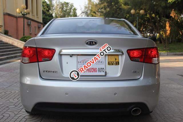 Cần bán Kia Forte SLi sản xuất năm 2010, màu bạc, nhập khẩu, giá chỉ 388 triệu-2
