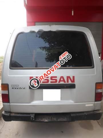 Cần bán xe Nissan Urvan sản xuất năm 1994, màu bạc-1