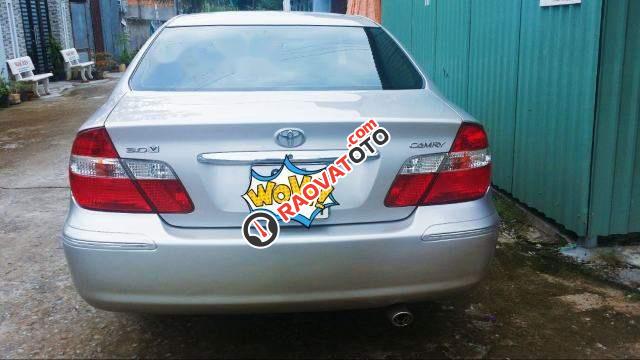 Cần bán xe Toyota Camry đời 2002 còn mới-3