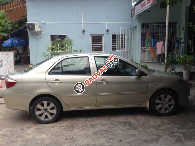 Bán Toyota Vios năm 2007, màu vàng chính chủ, giá tốt-0