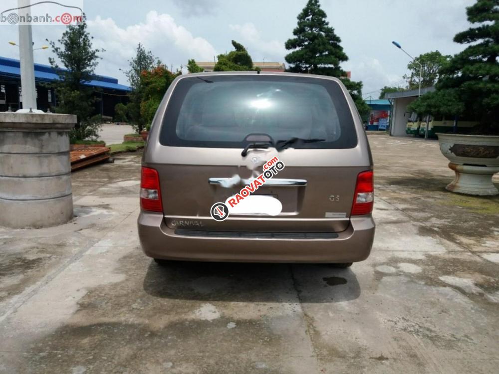 Bán Kia Carnival GS, sx 2009, số tự động, xe ít chạy nên còn rất đẹp và zin nguyên bản-3