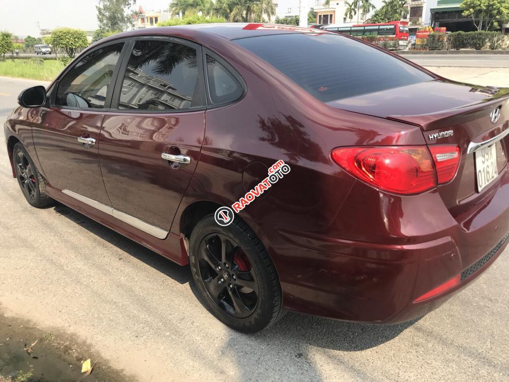Bán Hyundai Avante đời 2012 màu đỏ, giá 375 triệu-2