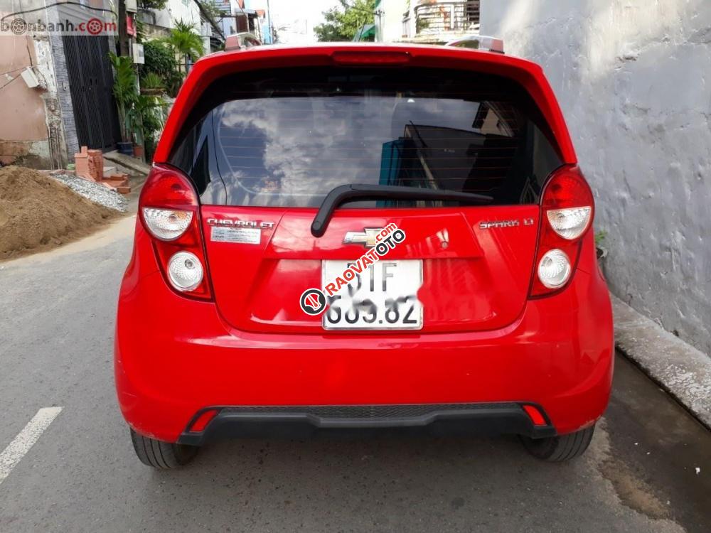 Cần bán xe Chevrolet Spark LT năm sản xuất 2015, màu đỏ -5